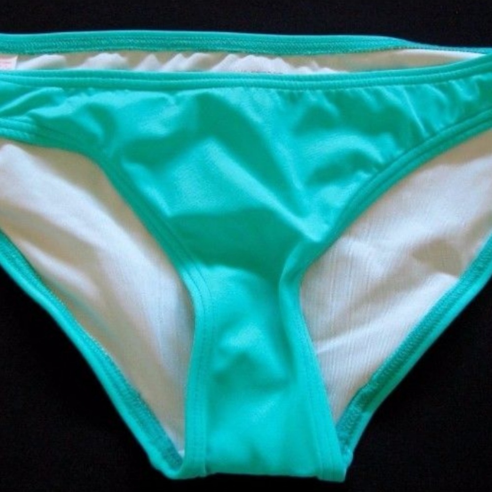 VS Classic Low Rise Bottom Bikini Swim Green NWT